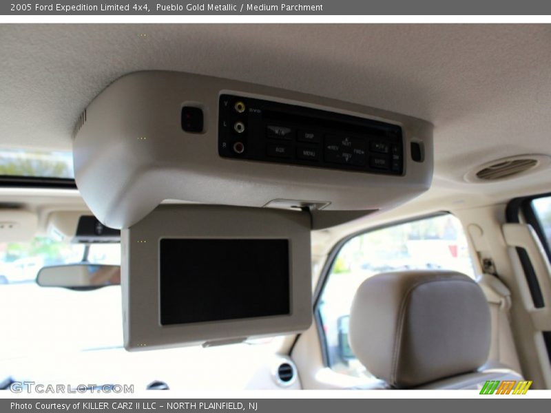 Pueblo Gold Metallic / Medium Parchment 2005 Ford Expedition Limited 4x4
