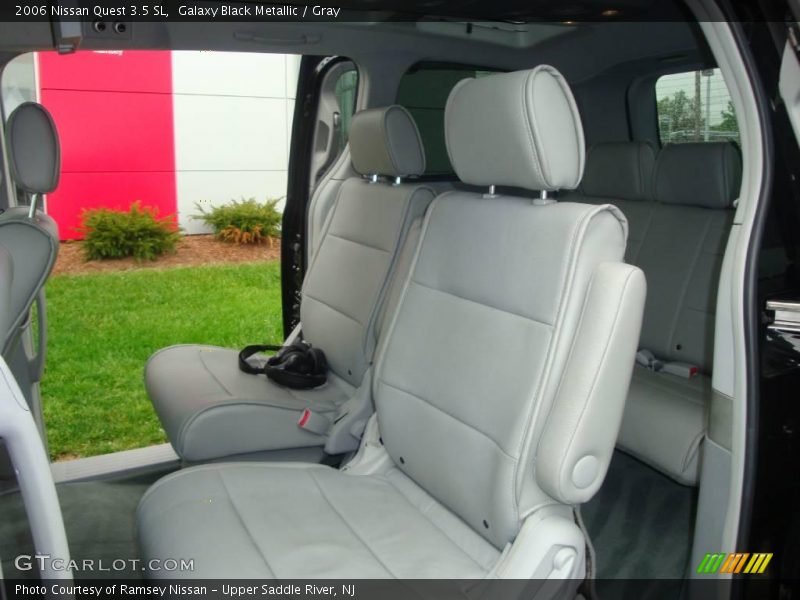 Galaxy Black Metallic / Gray 2006 Nissan Quest 3.5 SL