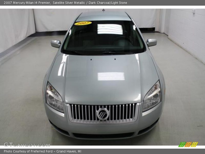 Satellite Silver Metallic / Dark Charcoal/Light Stone 2007 Mercury Milan I4 Premier