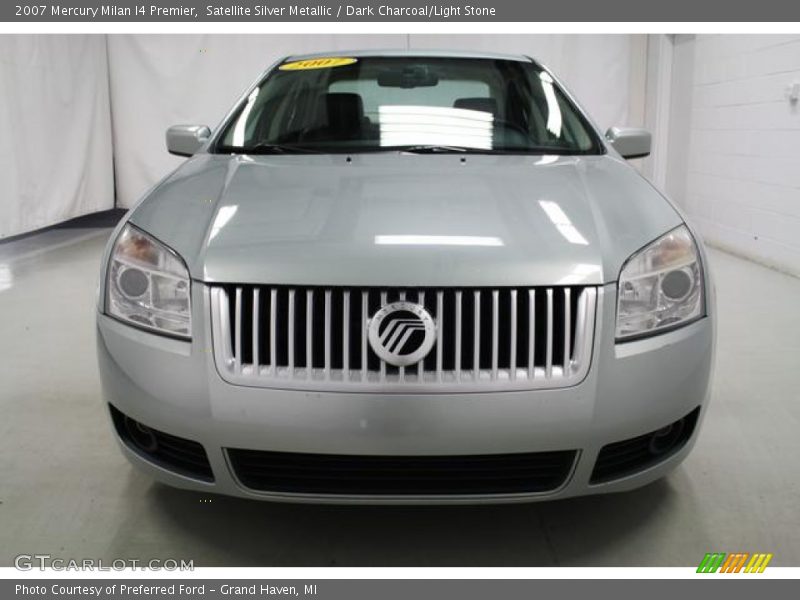Satellite Silver Metallic / Dark Charcoal/Light Stone 2007 Mercury Milan I4 Premier