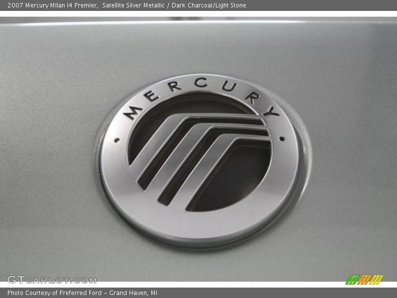Satellite Silver Metallic / Dark Charcoal/Light Stone 2007 Mercury Milan I4 Premier