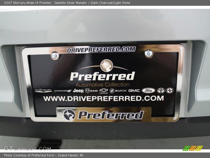 Satellite Silver Metallic / Dark Charcoal/Light Stone 2007 Mercury Milan I4 Premier