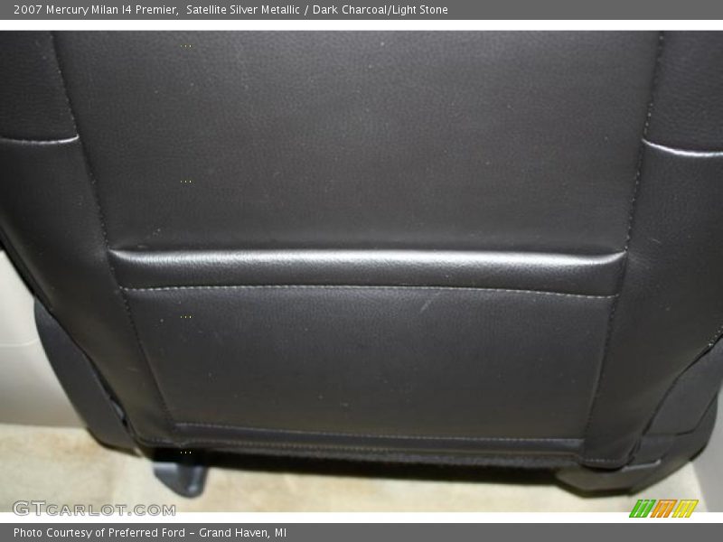 Satellite Silver Metallic / Dark Charcoal/Light Stone 2007 Mercury Milan I4 Premier