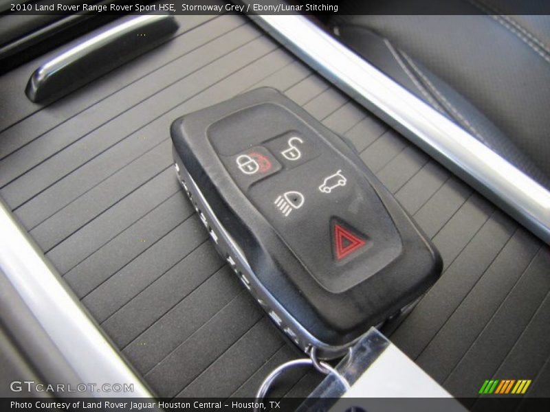 Keys of 2010 Range Rover Sport HSE