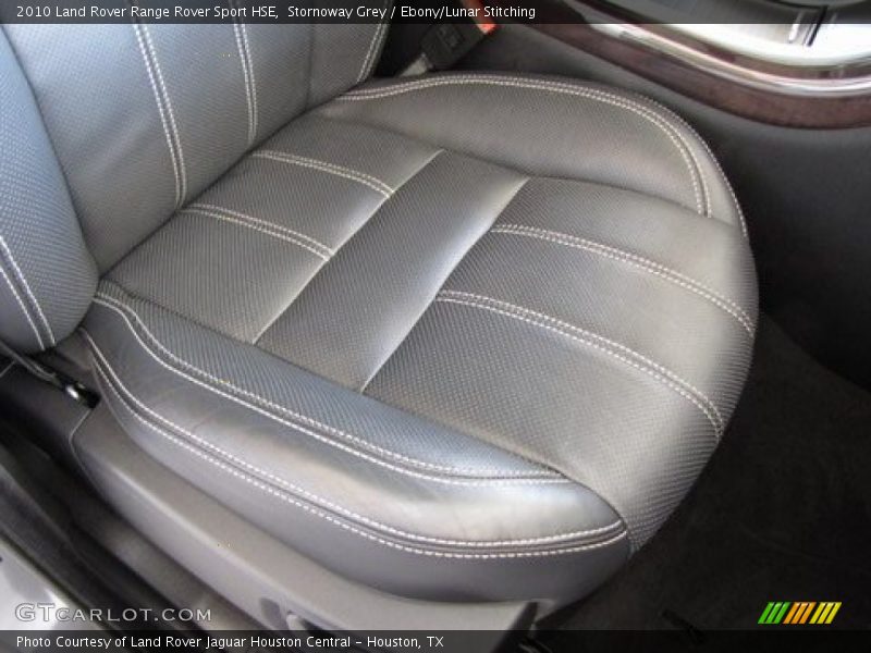 Front Seat of 2010 Range Rover Sport HSE