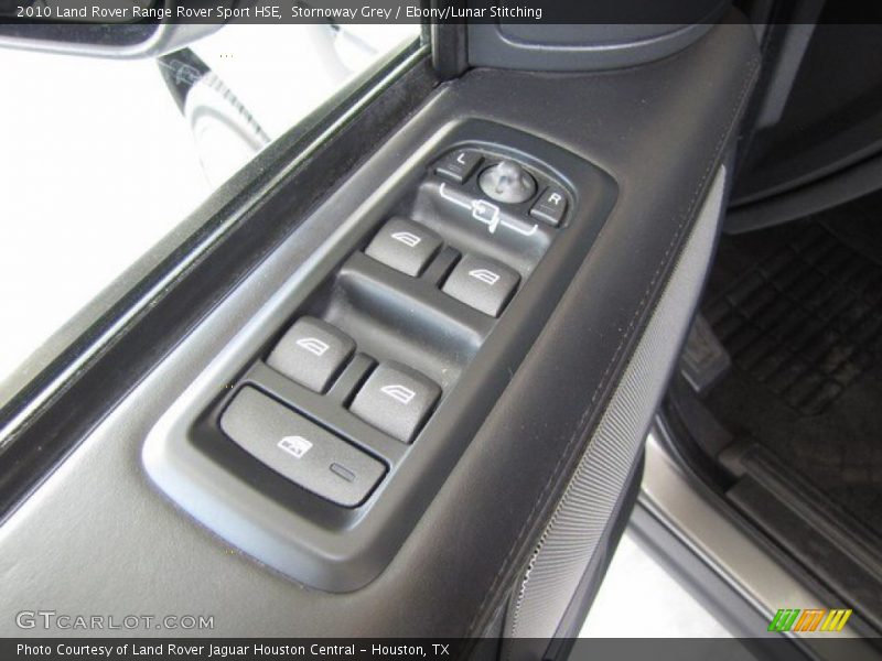 Controls of 2010 Range Rover Sport HSE
