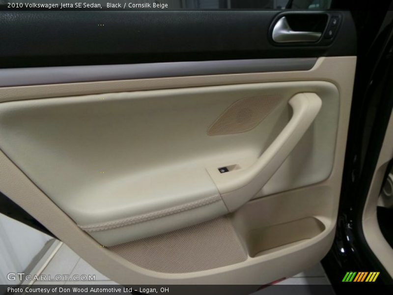 Black / Cornsilk Beige 2010 Volkswagen Jetta SE Sedan