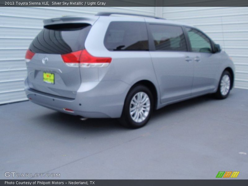 Silver Sky Metallic / Light Gray 2013 Toyota Sienna XLE