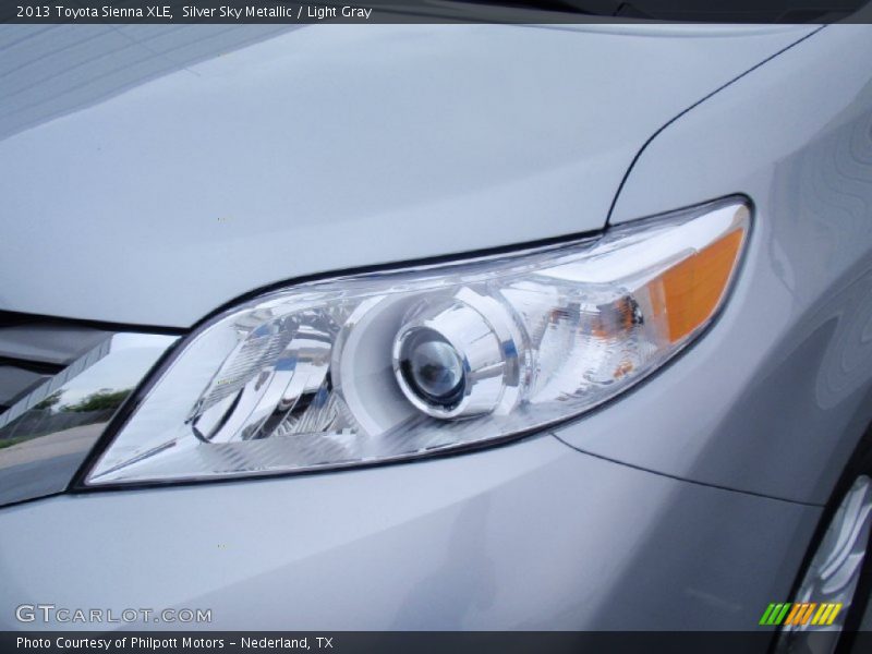 Silver Sky Metallic / Light Gray 2013 Toyota Sienna XLE