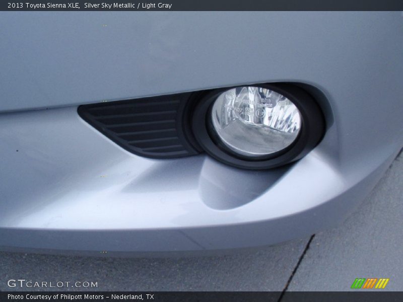 Silver Sky Metallic / Light Gray 2013 Toyota Sienna XLE