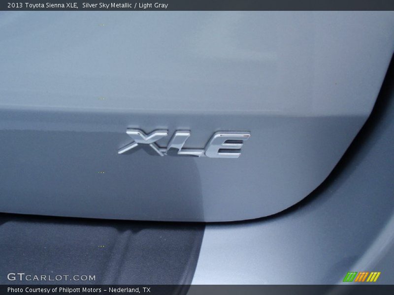 Silver Sky Metallic / Light Gray 2013 Toyota Sienna XLE