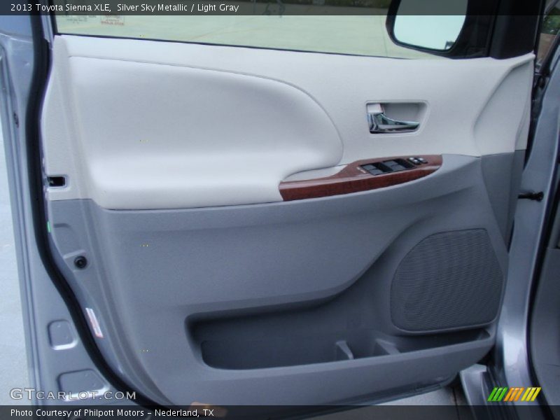 Silver Sky Metallic / Light Gray 2013 Toyota Sienna XLE