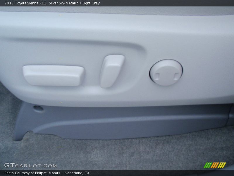 Silver Sky Metallic / Light Gray 2013 Toyota Sienna XLE