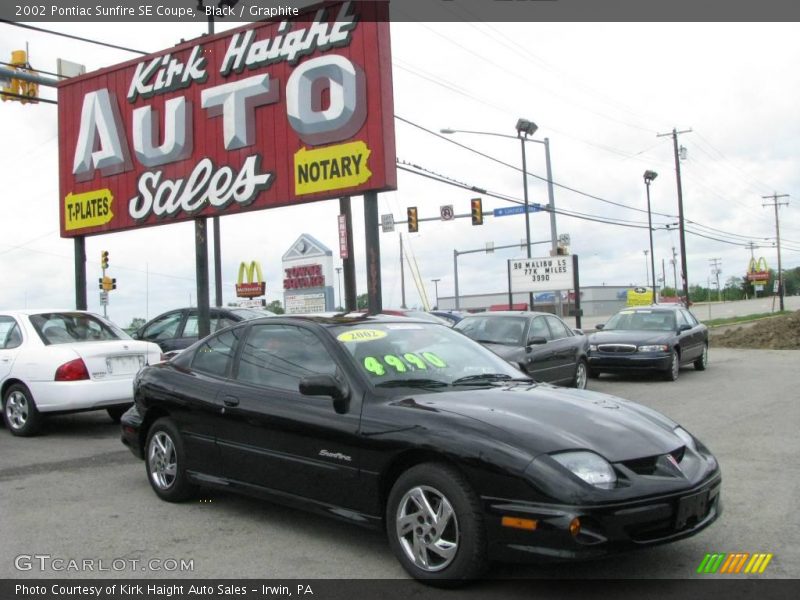 Black / Graphite 2002 Pontiac Sunfire SE Coupe