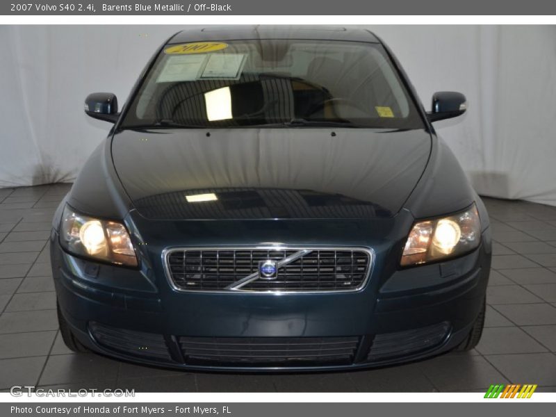 Barents Blue Metallic / Off-Black 2007 Volvo S40 2.4i