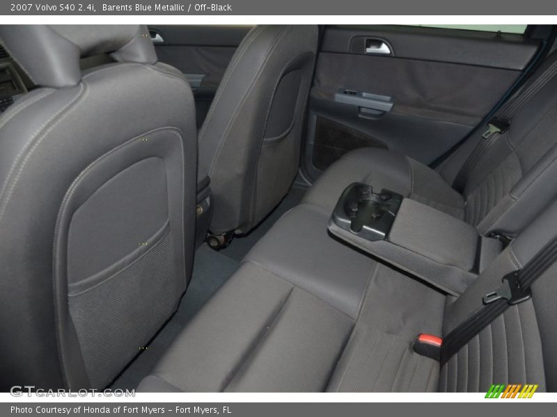 Barents Blue Metallic / Off-Black 2007 Volvo S40 2.4i