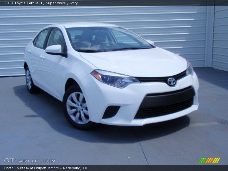 Super White / Ivory 2014 Toyota Corolla LE