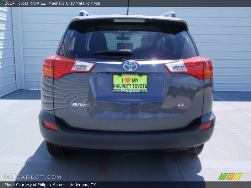 Magnetic Gray Metallic / Ash 2014 Toyota RAV4 LE
