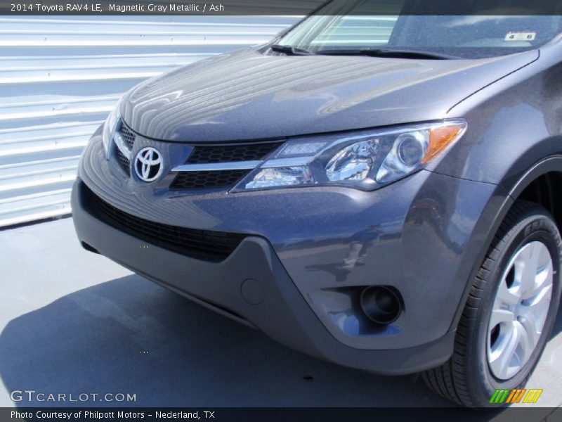 Magnetic Gray Metallic / Ash 2014 Toyota RAV4 LE