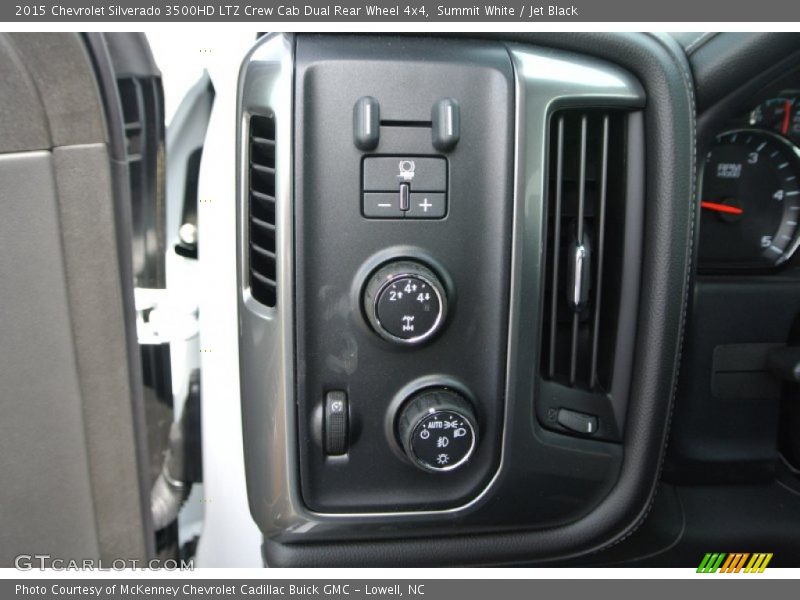 Controls of 2015 Silverado 3500HD LTZ Crew Cab Dual Rear Wheel 4x4