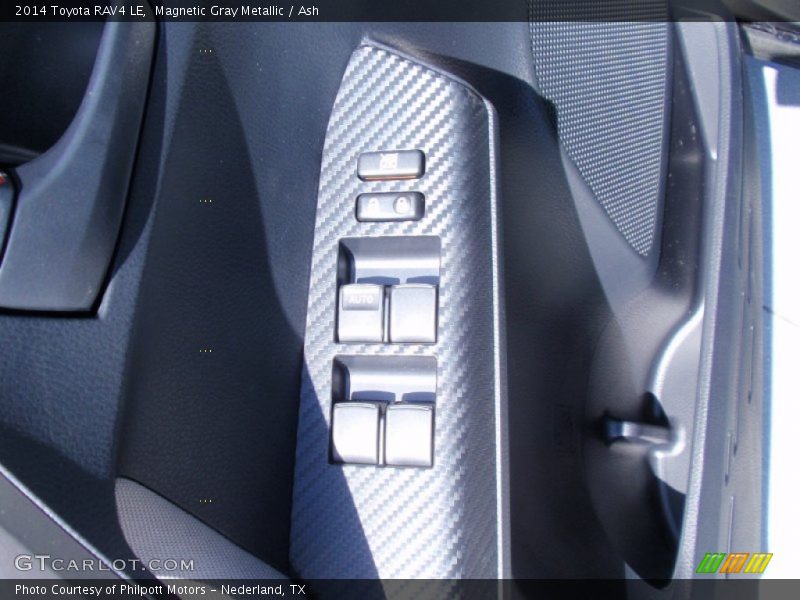 Magnetic Gray Metallic / Ash 2014 Toyota RAV4 LE