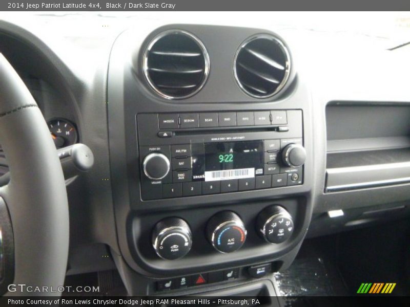 Black / Dark Slate Gray 2014 Jeep Patriot Latitude 4x4
