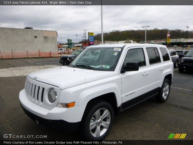 Bright White / Dark Slate Gray 2014 Jeep Patriot Latitude 4x4