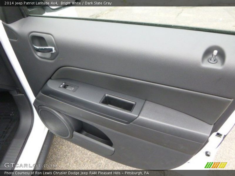 Bright White / Dark Slate Gray 2014 Jeep Patriot Latitude 4x4
