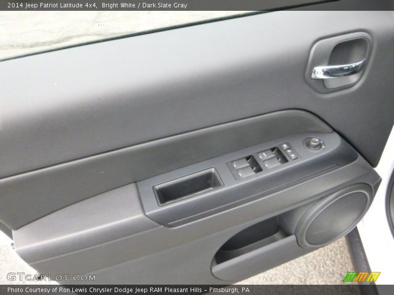 Bright White / Dark Slate Gray 2014 Jeep Patriot Latitude 4x4