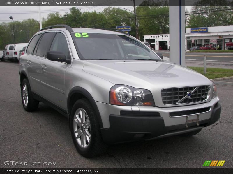 Silver Metallic / Graphite 2005 Volvo XC90 V8 AWD
