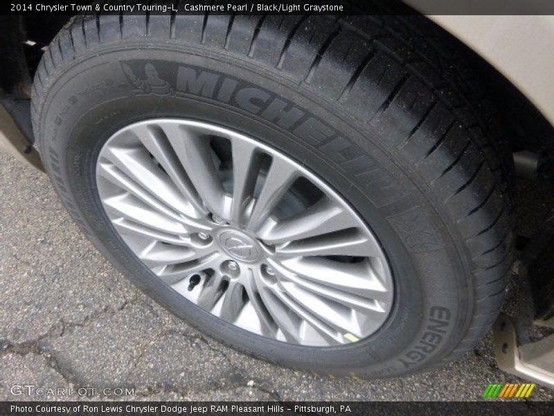Cashmere Pearl / Black/Light Graystone 2014 Chrysler Town & Country Touring-L