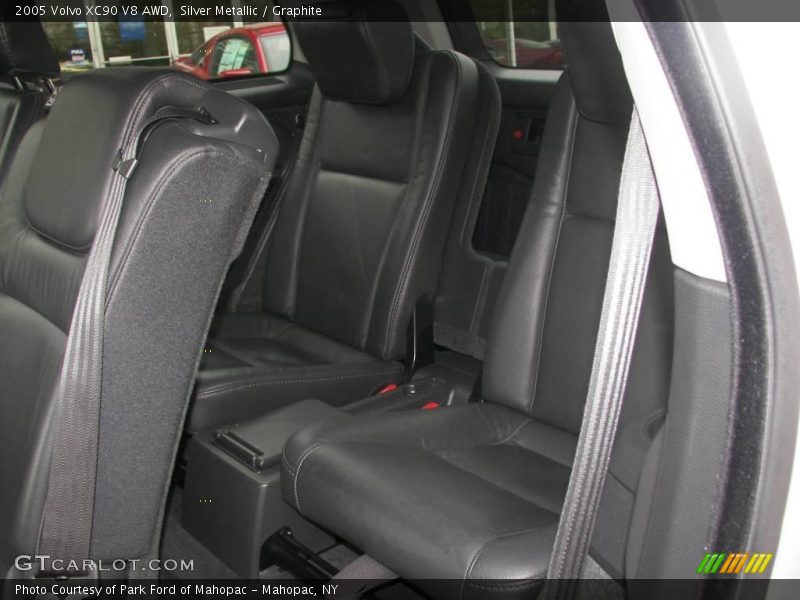 Silver Metallic / Graphite 2005 Volvo XC90 V8 AWD
