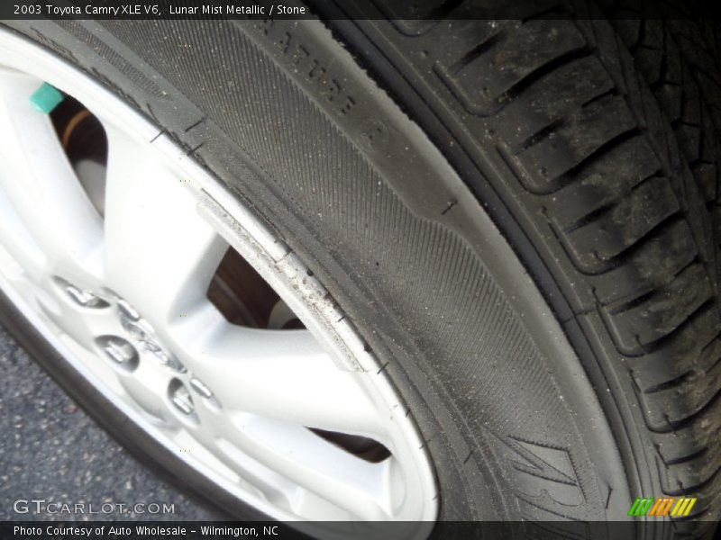 Lunar Mist Metallic / Stone 2003 Toyota Camry XLE V6