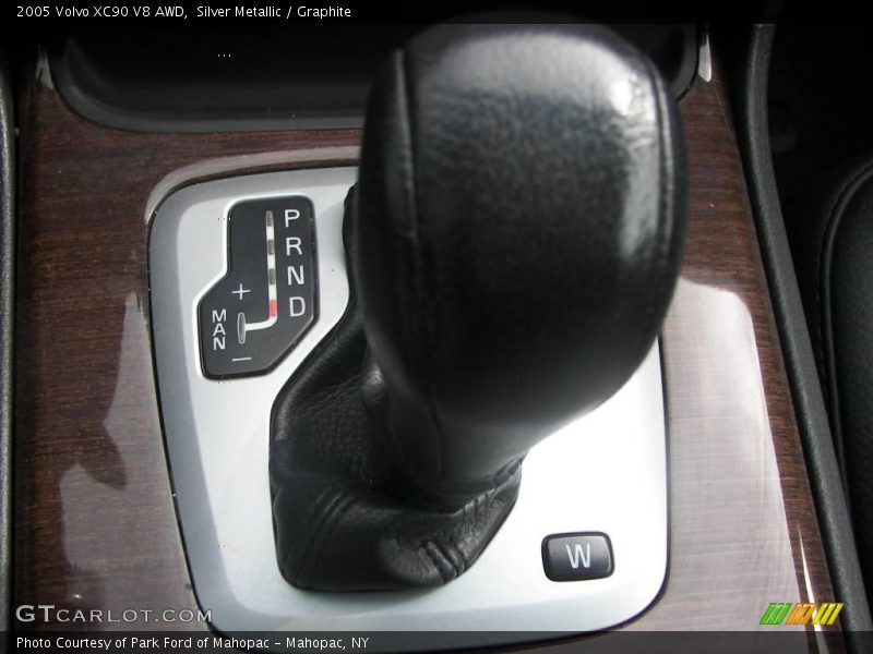 Silver Metallic / Graphite 2005 Volvo XC90 V8 AWD