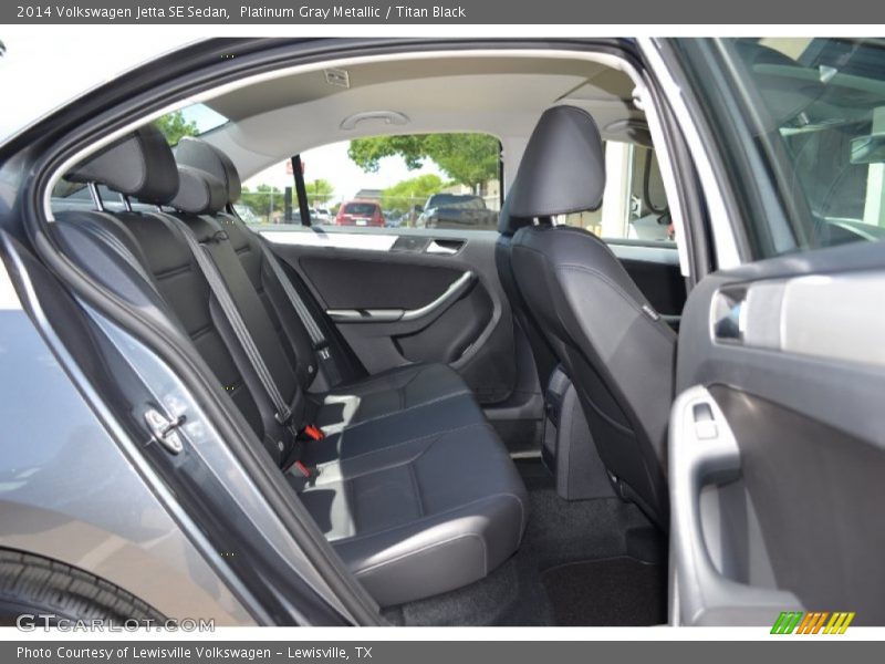Platinum Gray Metallic / Titan Black 2014 Volkswagen Jetta SE Sedan