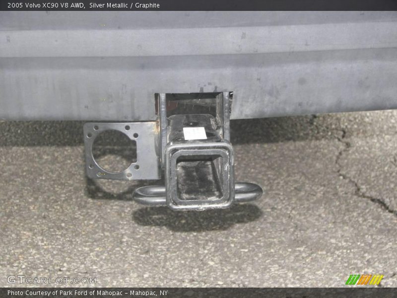 Silver Metallic / Graphite 2005 Volvo XC90 V8 AWD