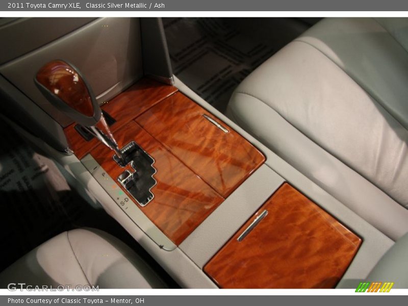 Classic Silver Metallic / Ash 2011 Toyota Camry XLE