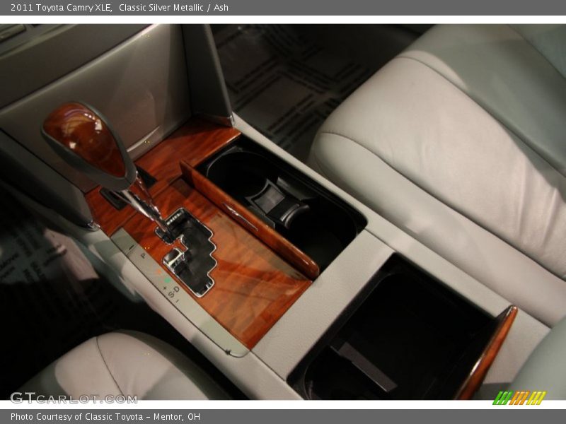 Classic Silver Metallic / Ash 2011 Toyota Camry XLE