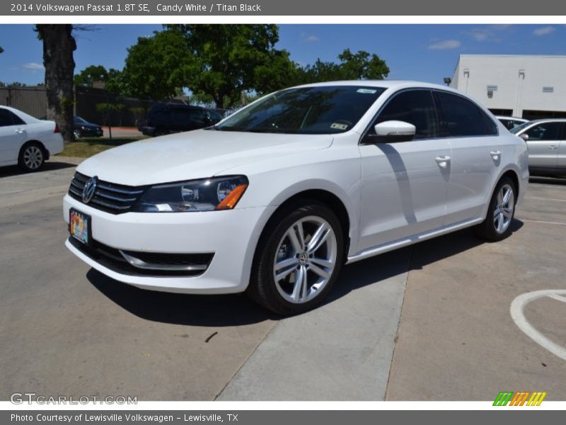 Candy White / Titan Black 2014 Volkswagen Passat 1.8T SE