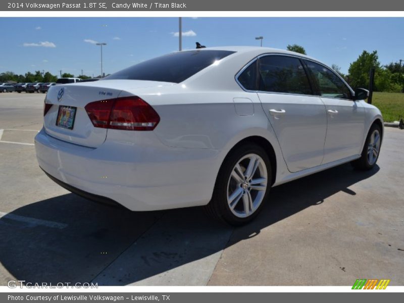 Candy White / Titan Black 2014 Volkswagen Passat 1.8T SE