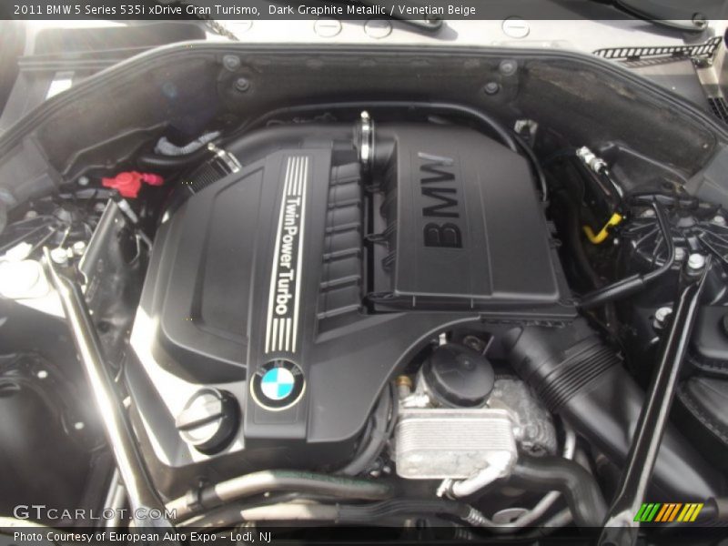 Dark Graphite Metallic / Venetian Beige 2011 BMW 5 Series 535i xDrive Gran Turismo