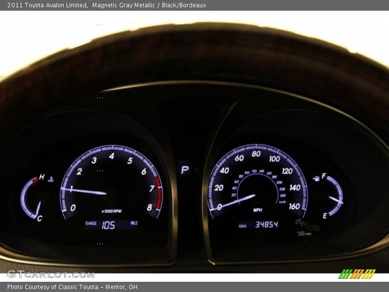 Magnetic Gray Metallic / Black/Bordeaux 2011 Toyota Avalon Limited