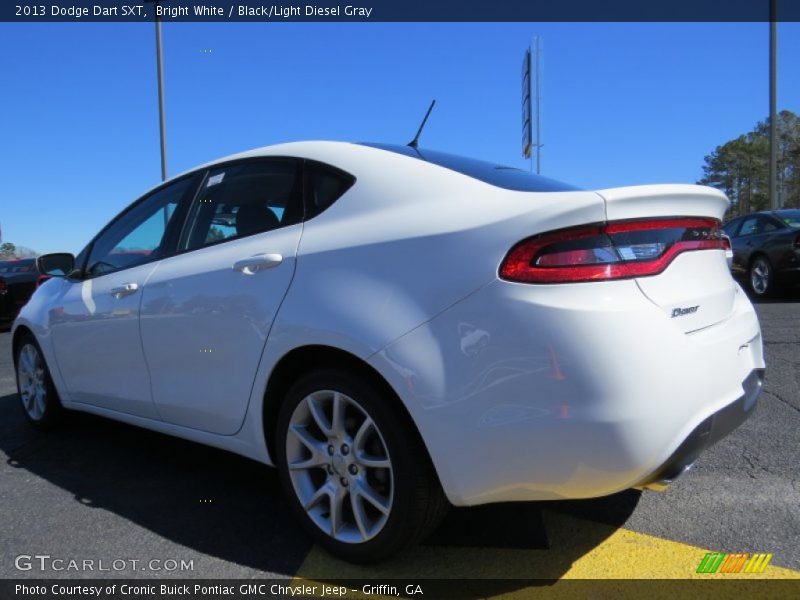 Bright White / Black/Light Diesel Gray 2013 Dodge Dart SXT