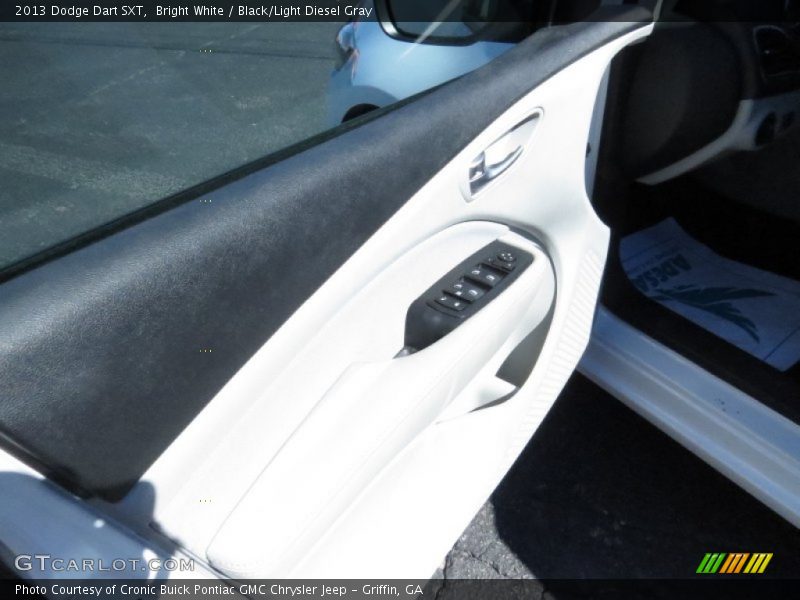 Bright White / Black/Light Diesel Gray 2013 Dodge Dart SXT
