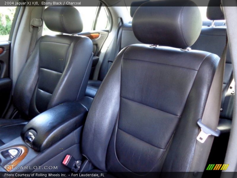 Front Seat of 2004 XJ XJ8