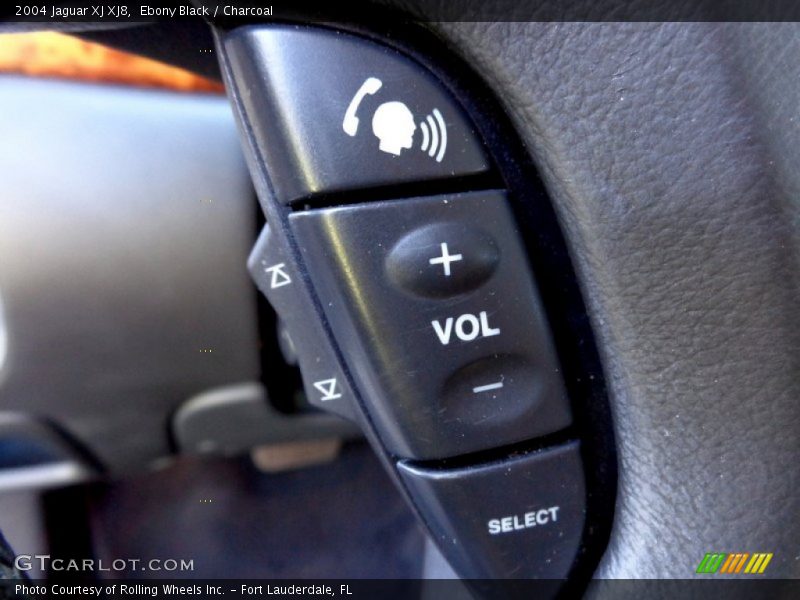 Controls of 2004 XJ XJ8