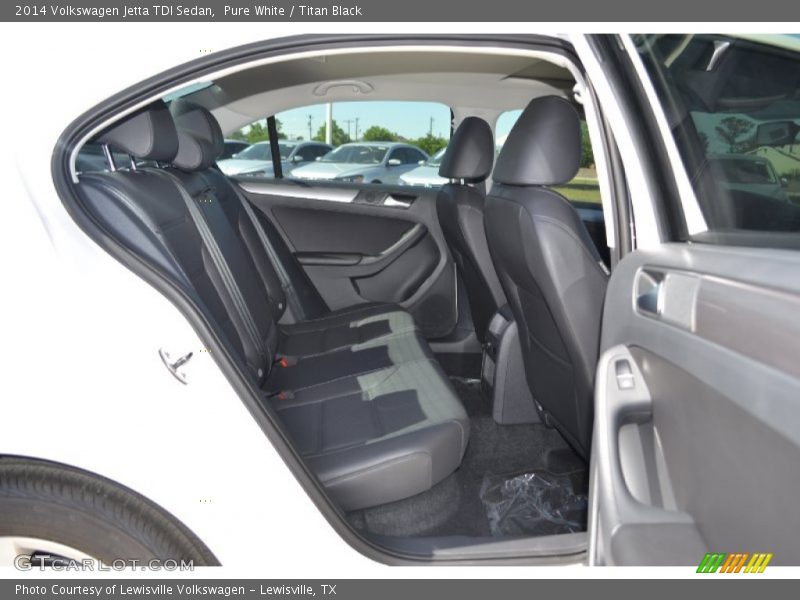 Pure White / Titan Black 2014 Volkswagen Jetta TDI Sedan