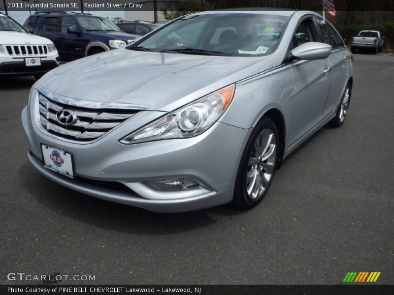 Radiant Silver / Gray 2011 Hyundai Sonata SE