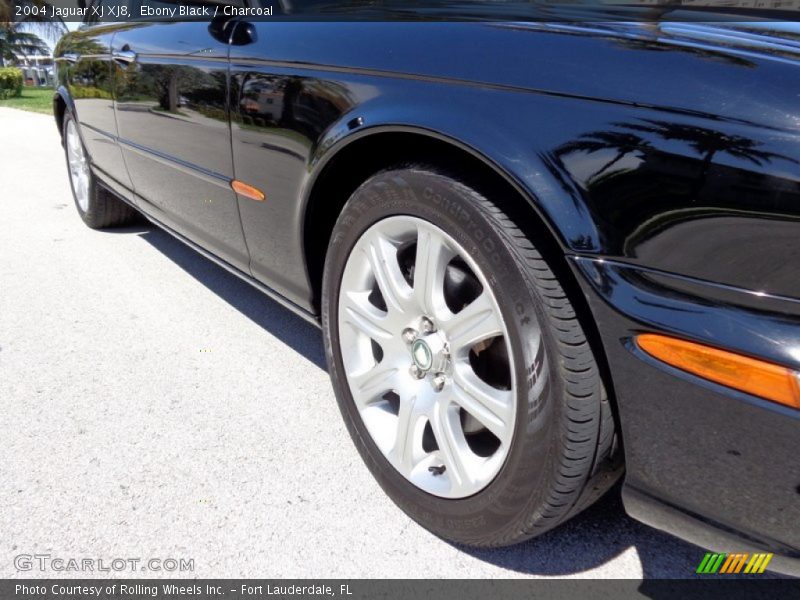 Ebony Black / Charcoal 2004 Jaguar XJ XJ8