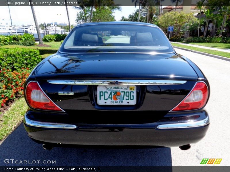 Ebony Black / Charcoal 2004 Jaguar XJ XJ8